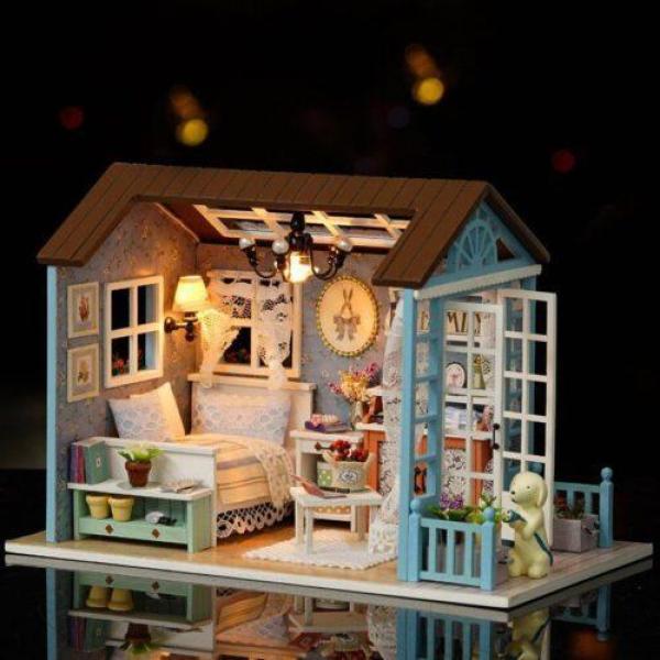 Handmade assembled model house