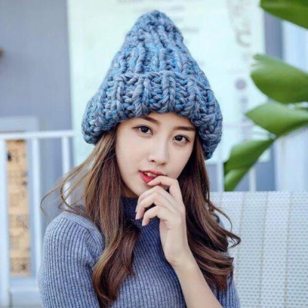 Crochet thick wool hat