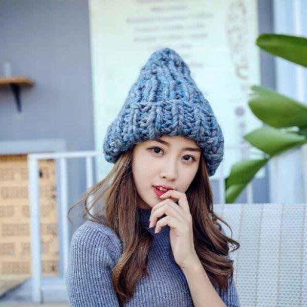 Crochet thick wool hat