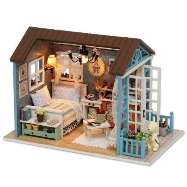 Handmade assembled model house