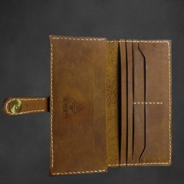 Handmade men's wallet made of natural leather