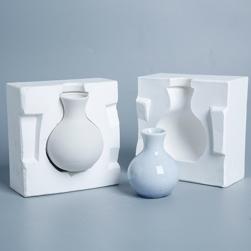 Handmade Plaster Vase Mold