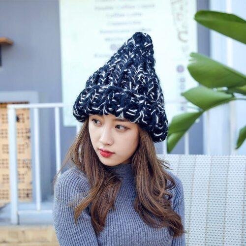 Crochet thick wool hat