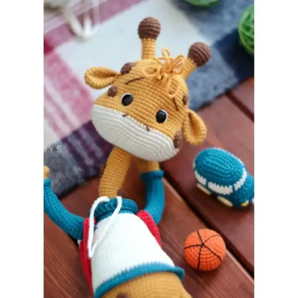 Girafe en laine tissée à la main au crochet